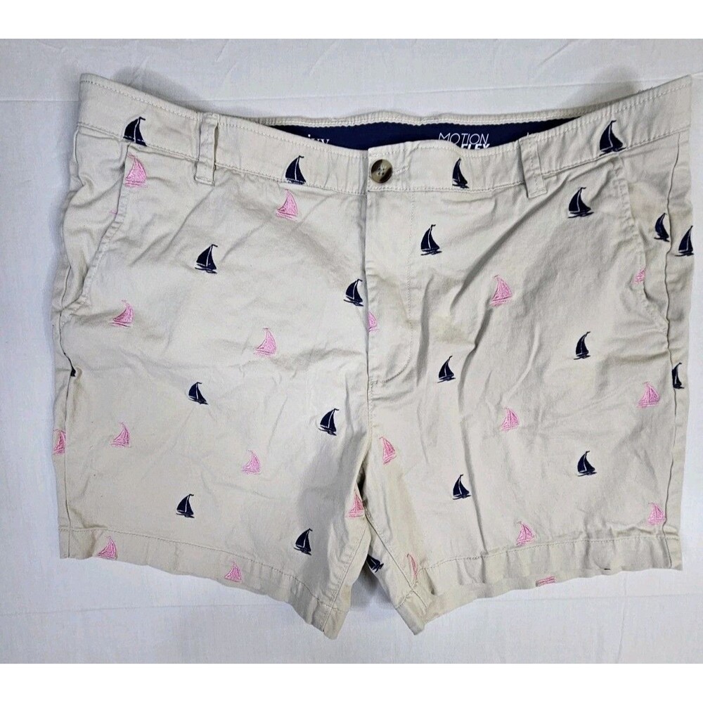 Crown & Ivy Shorts Men's 40 Beige Sailboat Embroidery Chino Motion Flex Nautical